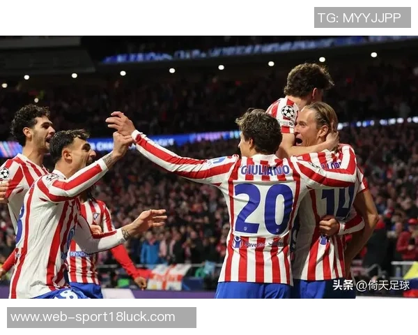 拜仁因球迷在欧冠主场燃放烟花遭欧足联罚款五万欧元